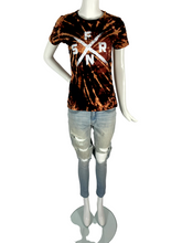 Load image into Gallery viewer, Wrestling Bleach Dye T-Shirt- M
