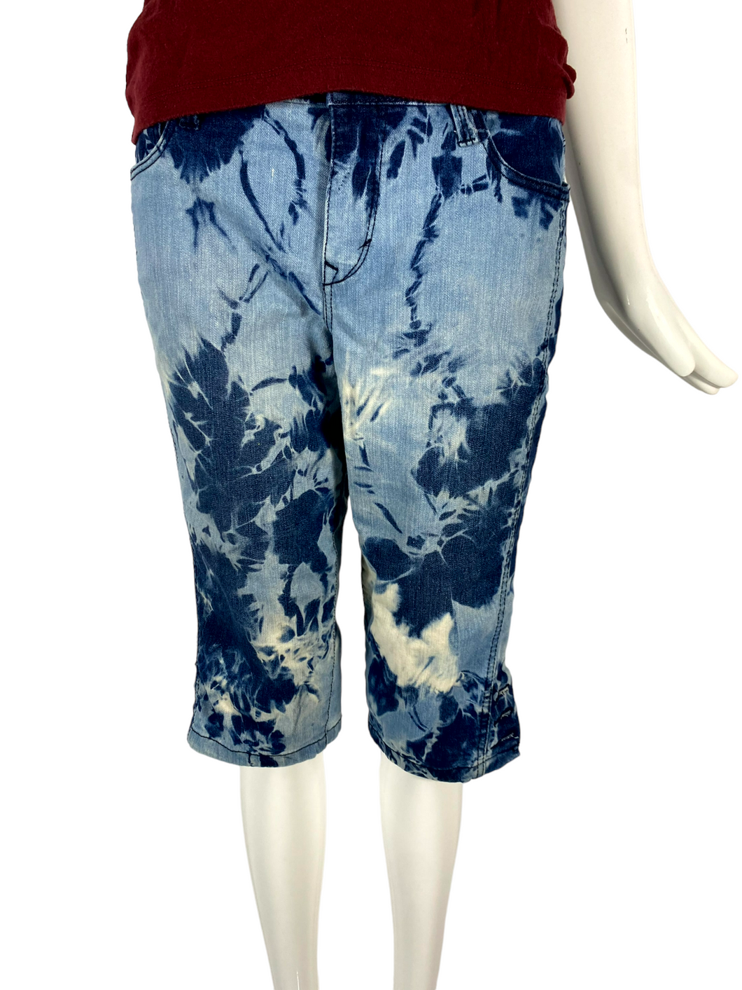 Crumple Bleach  Dye Capri Jeans- 6p