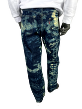 Load image into Gallery viewer, Mens Bleach Dye Jeans - 40 x 34
